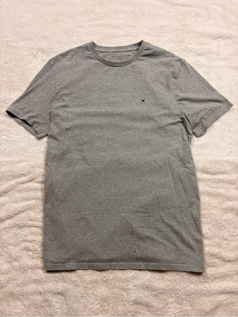 Tommy Hilfiger Mens Medium Gray Tee